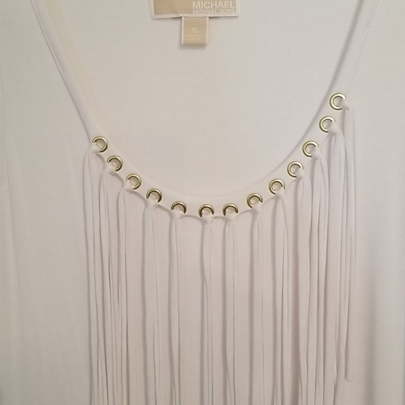 Top - Picture 2 of 3